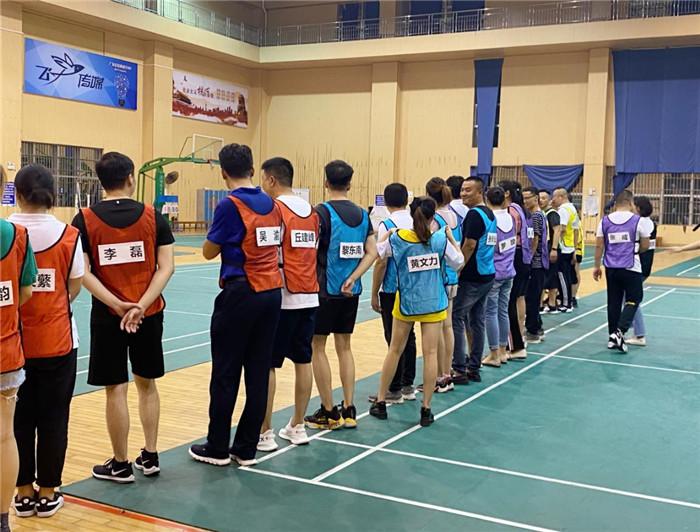 欽州林湖美地2020年趣味運動會5.jpg 欽州林湖美地2020年趣味運動會5.jpg