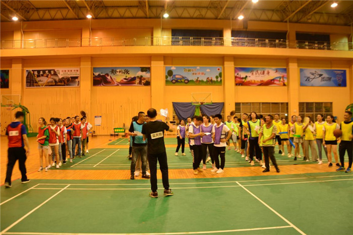 欽州林湖美地2020年趣味運動會6.jpg 欽州林湖美地2020年趣味運動會6.jpg